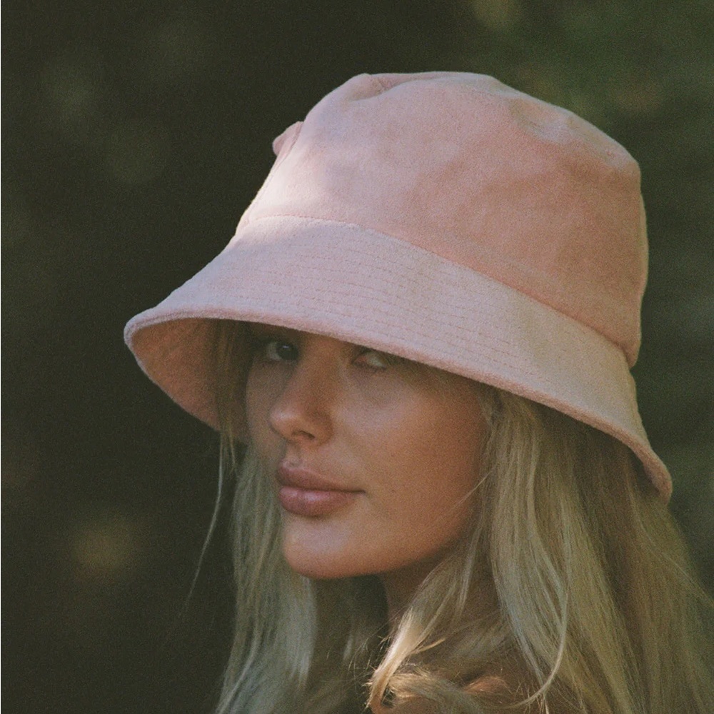 Lack of color pink bucket hat
